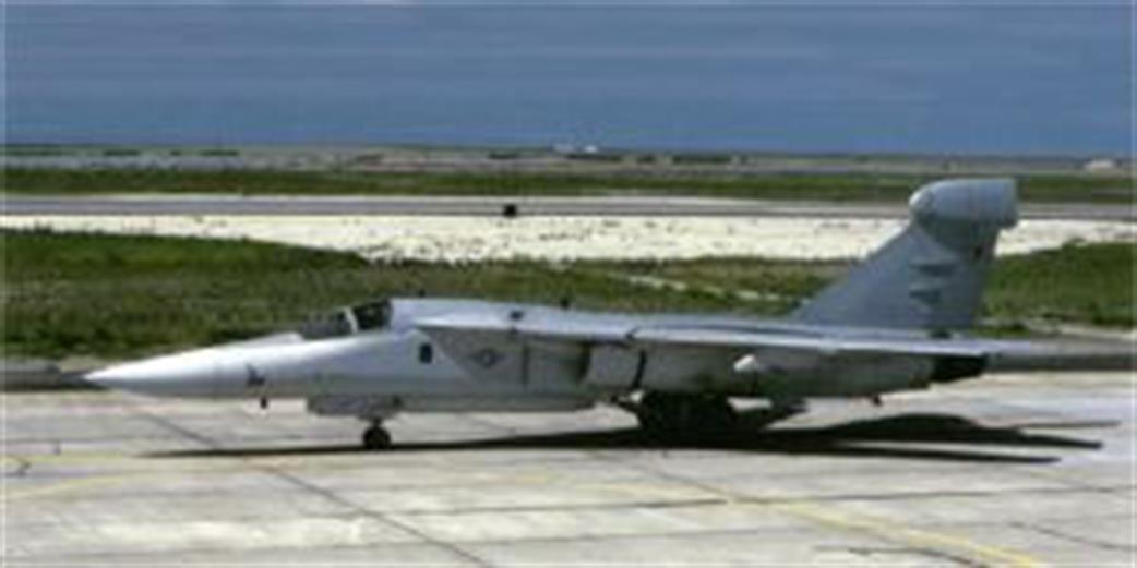 Italeri 1/72 1235 EF-111 A Raven Electronic Warfare Aircraft Kit