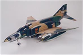 Tamiya 1/32 McDonnell Douglas F-4E Phantom 11 Early Production 60310Glue and paints are required.
