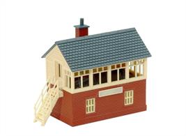 Modelled on a Saxby and Farmer design of the pre- grouping period, signal boxes like these were semm all over the country well into BR days. Two or more of these kits can be joined to form one of the large boxes found at big ststions and busy junctions. area: 58.5mm x 25.5mm.