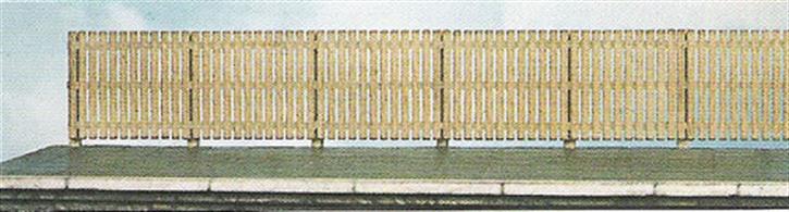 Supplied with pre-coloured parts although painting and/or weathering can add realism; glue is required to complete this model.This pack contains:  • 8 x 75mm lengths of fencing • 16 Mounting Posts