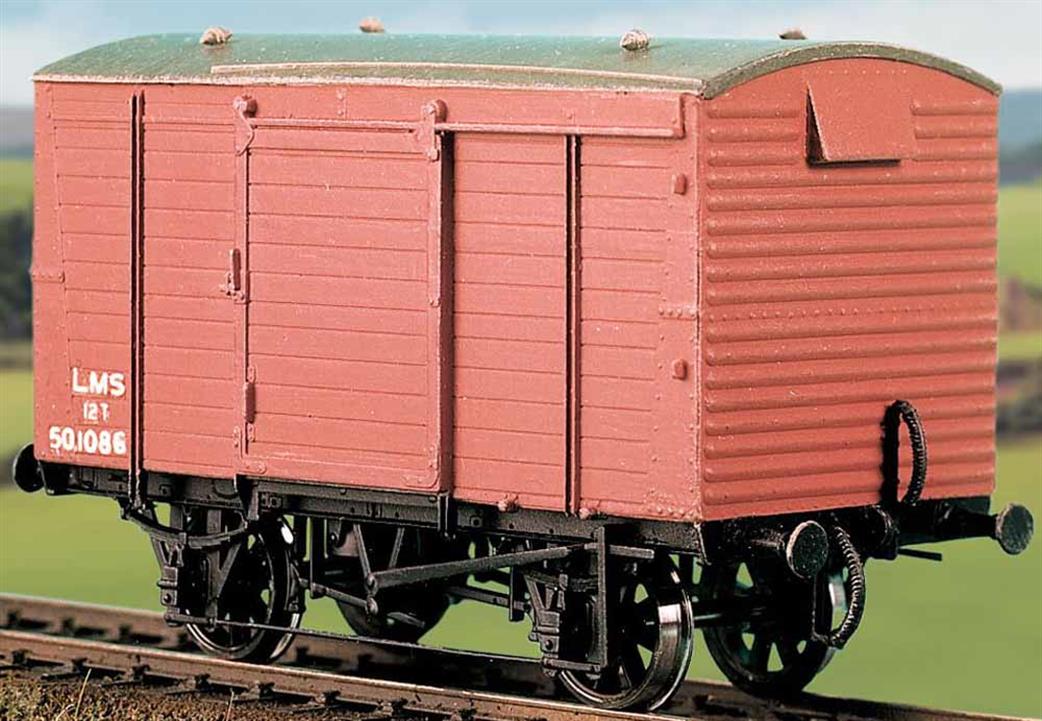 Parkside Kits OO PC572 LMS 12ton Ventilated Box Van Plastic Model Kit