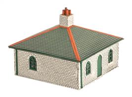 Level crossing keepers were often provided with a small house, so that the keeper was on hand 24 hours a day. The kit is also suitable for use as a gate lodge to a country estate or in an urban park for the Park Keeper. Supplied with pre-coloured parts although painting and/or weathering can add realism; glue is required to complete this model.Footprint: 98mm x 98mm
