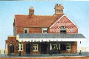 A brick built station building based on the LB&amp;SCR buildings at Alton and Boxhill &amp; Westhumble stationsBuilding measures 215 x 168mm