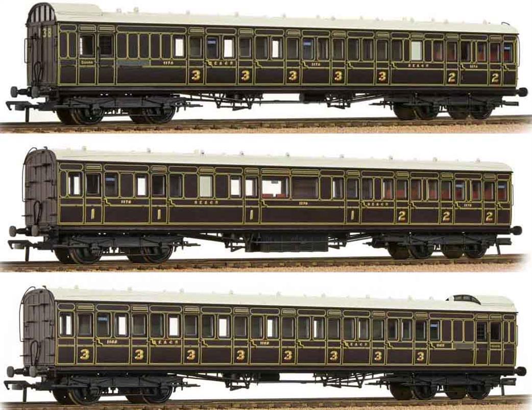 Bachmann OO 39-6SECR SECR 3 Coach Set of Birdcage Stock SE&CR Dark Lake Livery