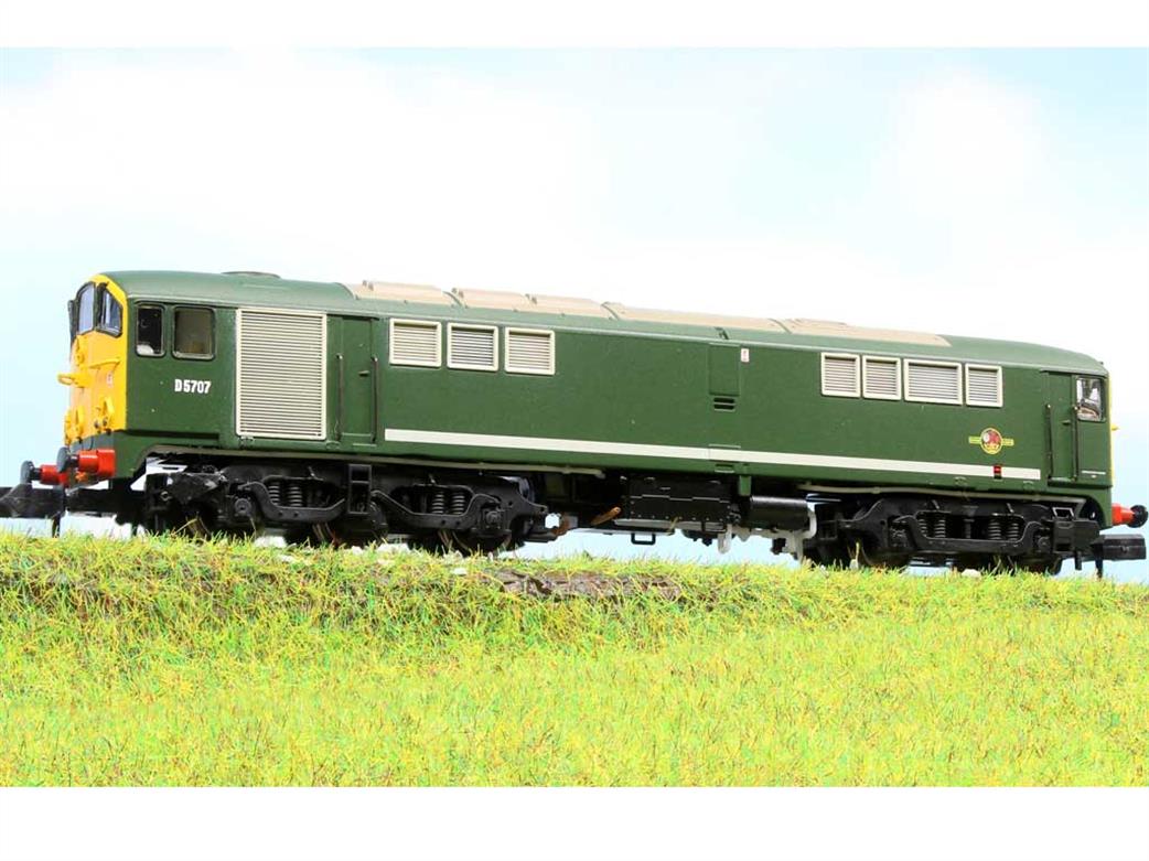 Rapido Trains N 905004 BR D5707 Metro-Vick Class 28 Co-Bo Diesel Locomotive Green Full Yellow Ends