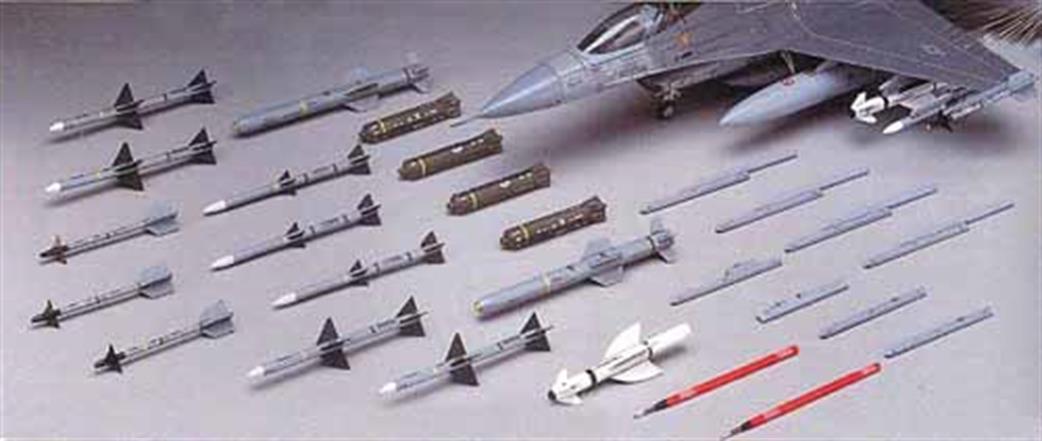 Hasegawa 35009 Aircraft Weapons V 1/72