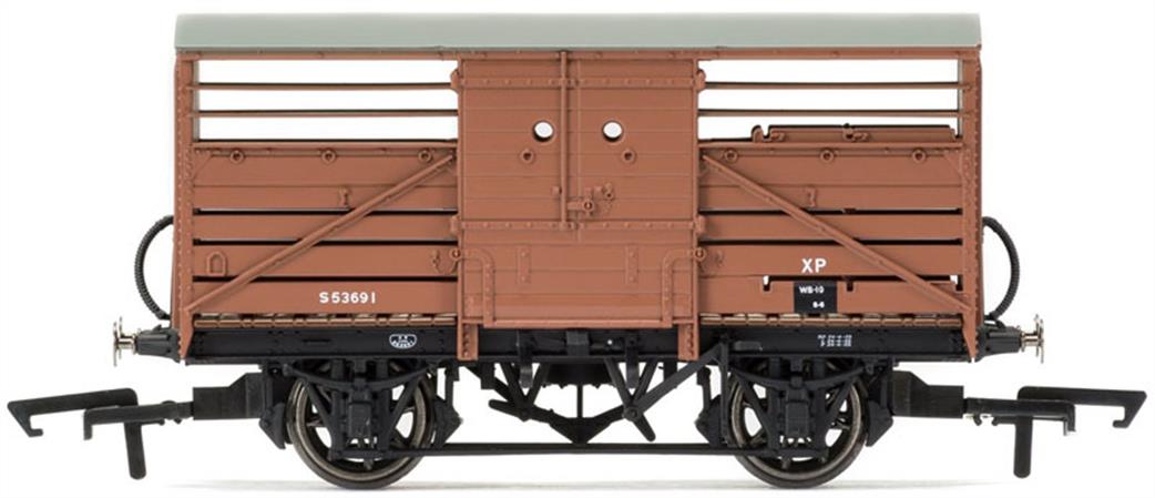 Hornby OO R6737A BR ex-SR Maunsell Design Cattle Wagon