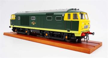 This O gauge Hymek is a ready-to-run, fully decorated model incorporating directional lighting and working fan with its own independent motor. New innovations include etched radiator roof fan and lifting rings. Weighing in at an impressive 2½Kg this Hymek will provide power for the heaviest of trains.
