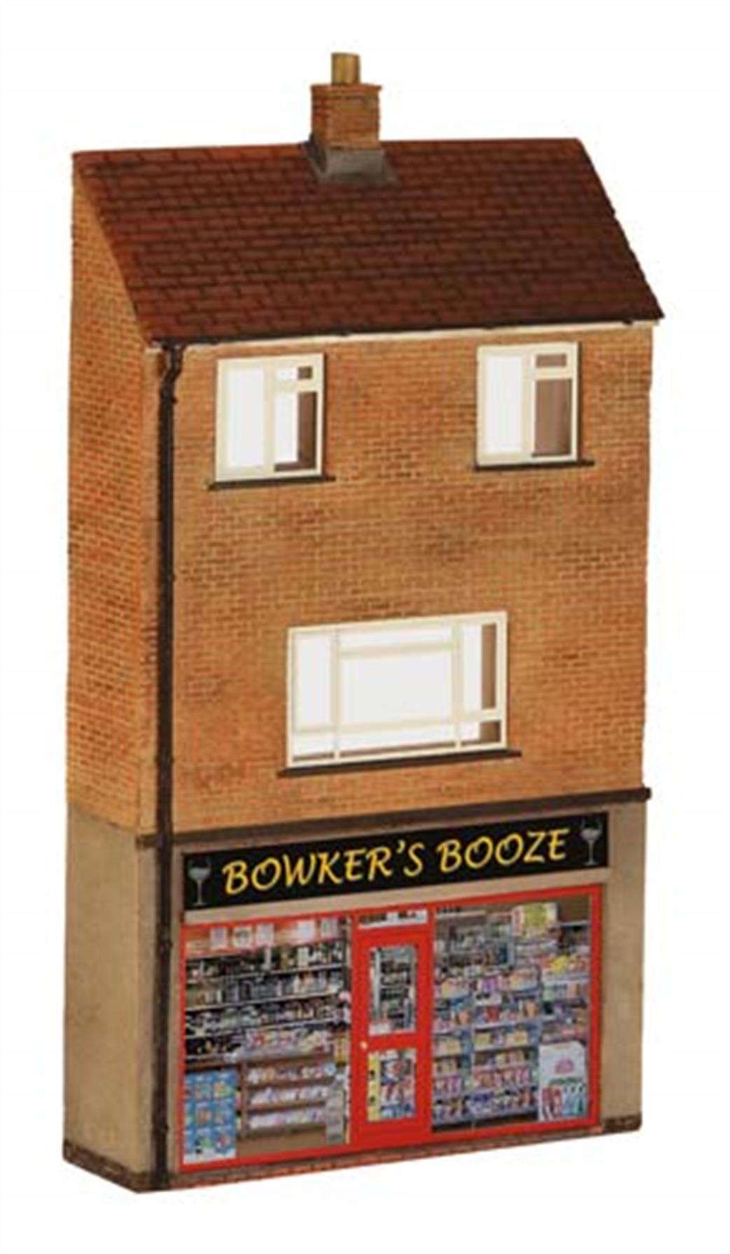 Bachmann OO 44-249 Scenecraft Low Relief Off Licence with Maisonette