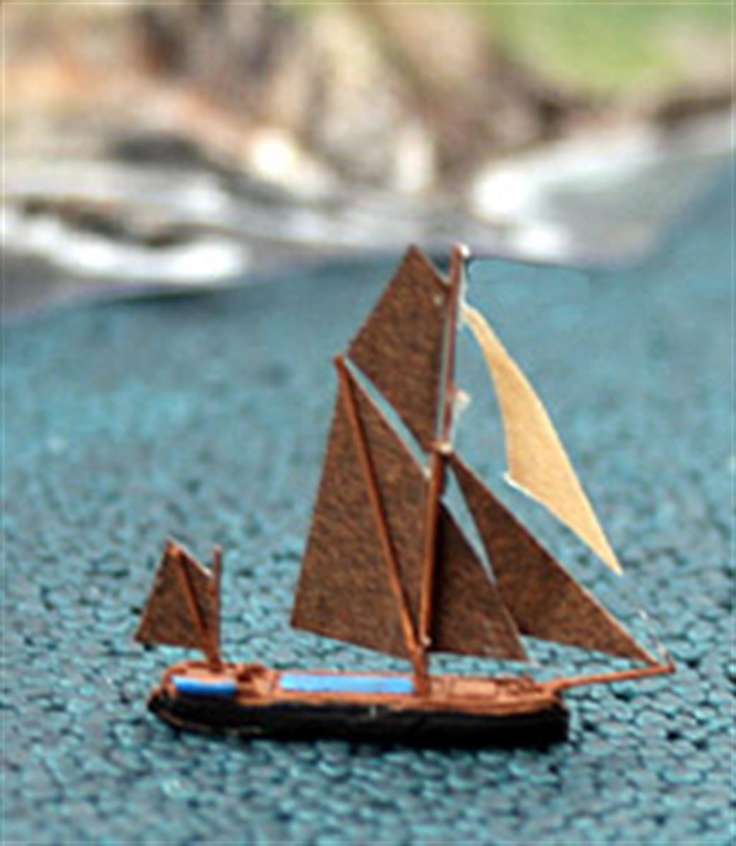 Coastlines 1/1250 CL-B02c Thames Staysail Barge under sail