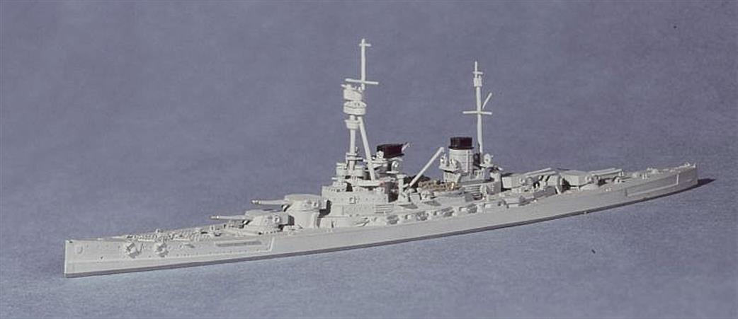 Navis Neptun 1/1250 22N SMS Hindenburg, the last German Battlecruiser to enter service During WW1
