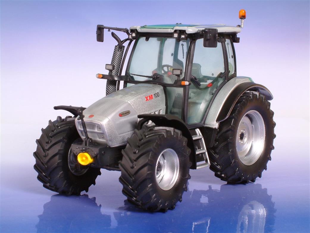Universal Hobbies 1/32 2596 Hurlimann XM 100 Tractor Model