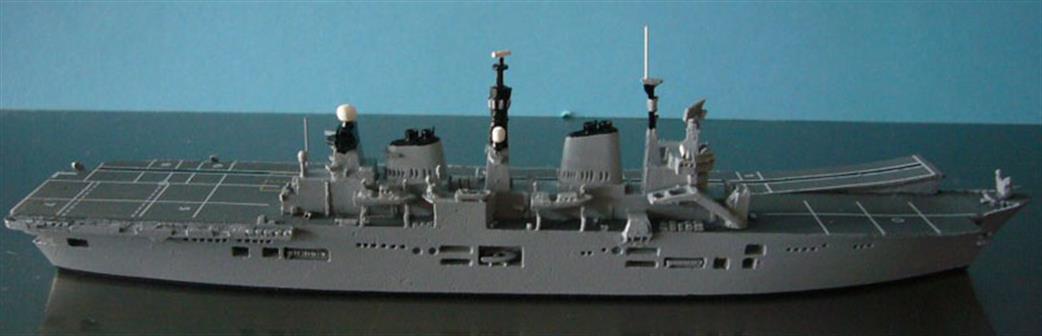 Albatros Alk72D HMS Illustrious as Fleet Flagship in 2007 1/1250
