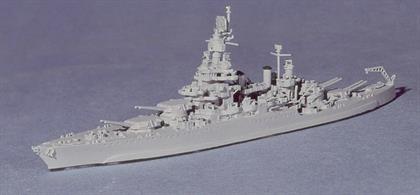 A 1/1250 scale metal model of the USS Colorado in 1945 by Neptun 1303A. Colorado was the least altered of these battleships but, even so, she is hardly recognisable compared to her pre-war condition.