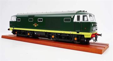 This O gauge Hymek is a ready-to-run, fully decorated model incorporating directional lighting and working fan with its own independent motor. New innovations include etched radiator roof fan and lifting rings. Weighing in at an impressive 2½Kg this Hymek will provide power for the heaviest of trains.