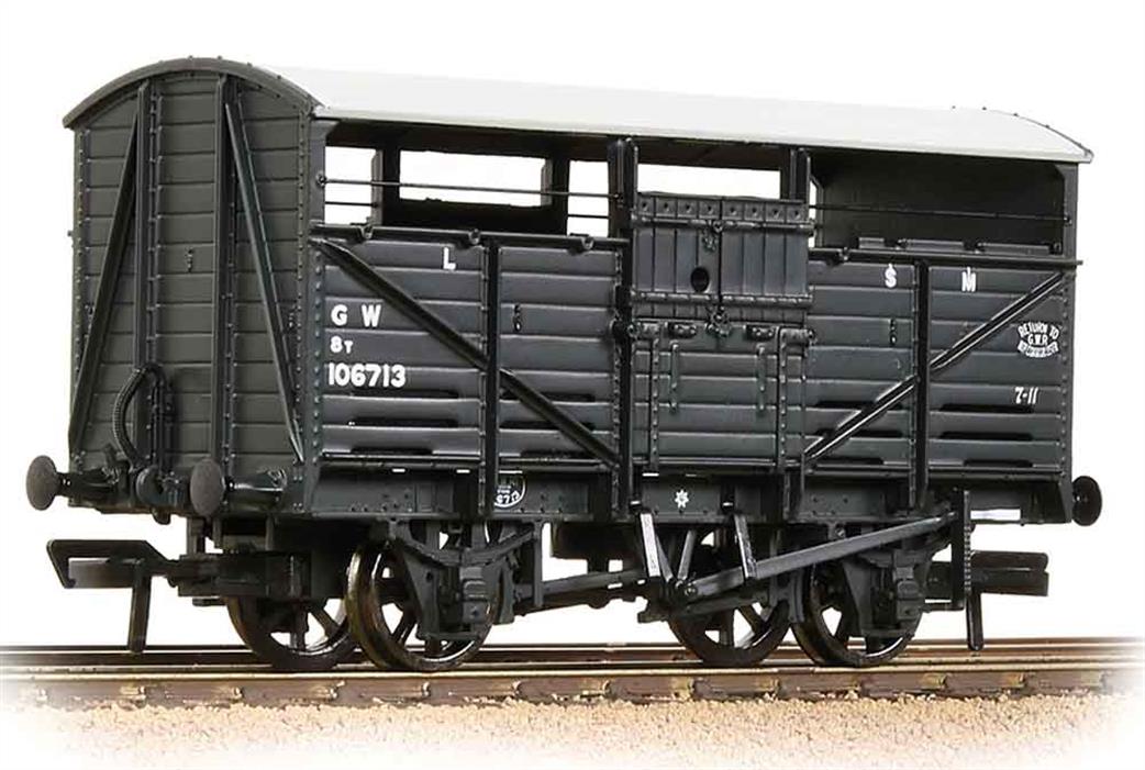 Bachmann OO 37-711D GWR 8-Ton Cattle Wagon GWR Goods Grey
