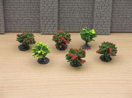 Pack of 6 Coloured Bushes with basesHeights approx 25mmIntended for OO scale but also suitable as small trees in N Scale