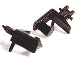 Pack of 20 short length N gauge couplings with NEM mounting.
