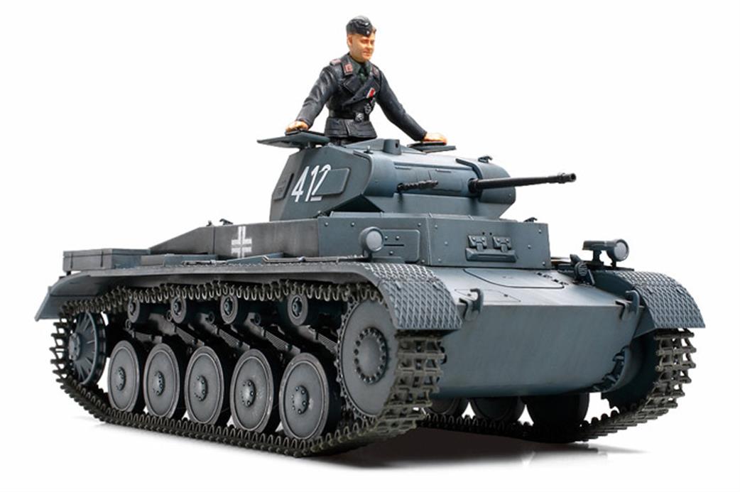 Tamiya 1/35 35292 German WW2 Pz.Kpfw 2 Ausf  ADC Tank Kit