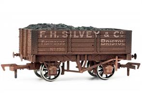 Dapols private owner 5 plank coal wagon in the grey livery scheme of F.H. Silvey and company. Based at Fishponds on the Midland/LMS route into Bristol, the company also distributed coal through other stations on GWR and LMS routes in the South West.Wagon with weathered finish.