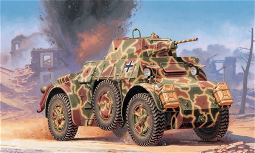 Italeri 1/72 7052 Italian Armoured Car Autoblinda AB43 Plastic Kit