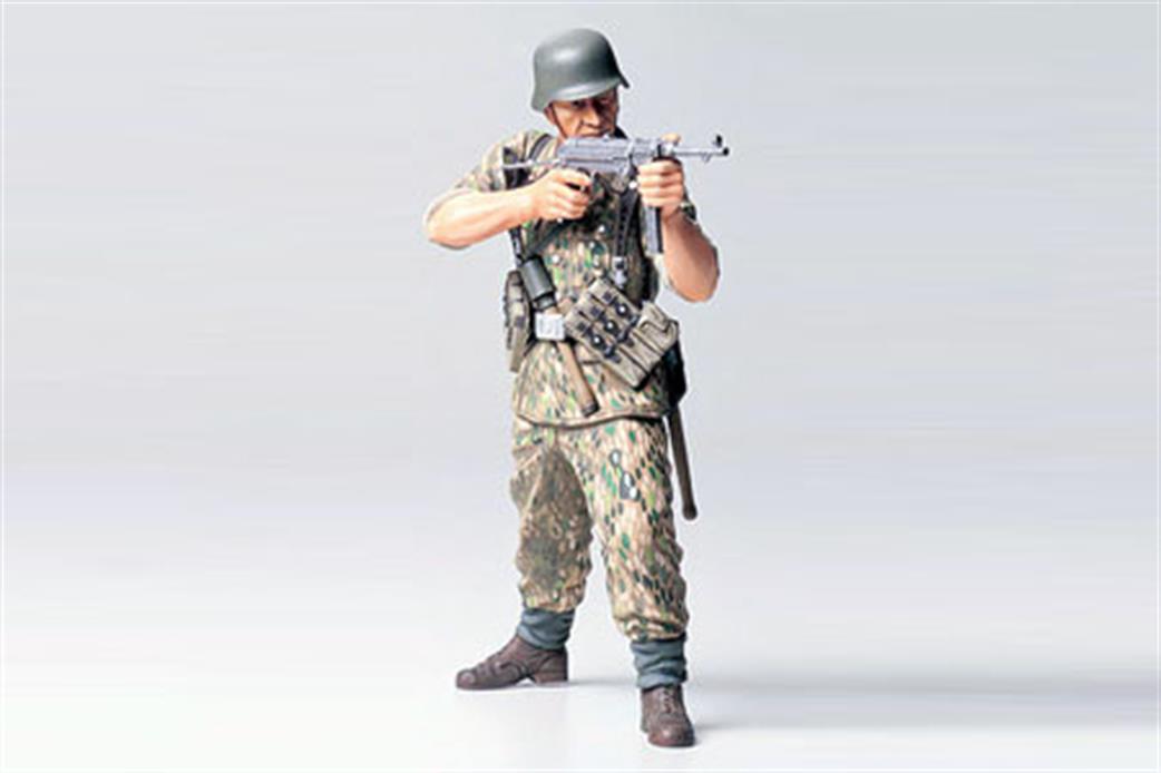 Tamiya 1/16 36303 German Elite Infantry Man WW2 Figure Kit