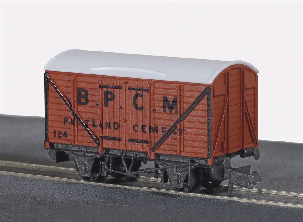 Peco N NR-P135 BPCM Portland Cement Box Van