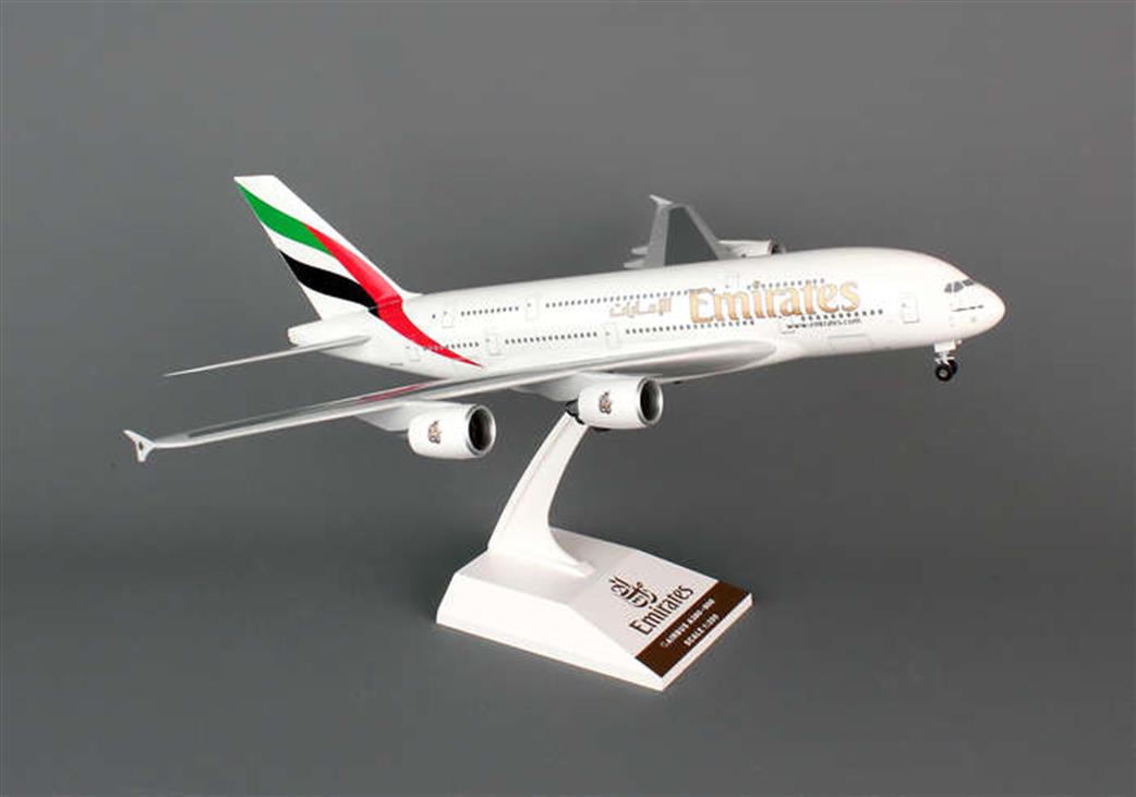 Skymarks 1/200 SKR698 Emirates Airbus A380-800 with Gear Airliner Model
