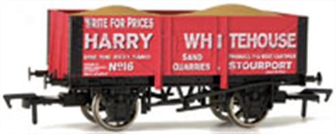 Dapol 4F-051-001 OO Gauge Harry Whitehouse, Stourport 5 Plank Open WagonModel of a 5 plank open wagon painted in the red livery of Harry Whitehouse of Stourport, a supplier of the fine sand used to create moulds for producing metal castings. This wagon is supplied with a sand load.