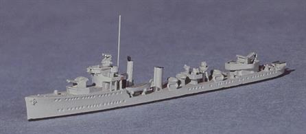Some of the elderly destroyers were modified during WW2 to provide better defence against aircraft. This model is typical of the result of conversion.