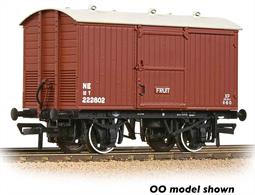 A new model of the LNER design ventilated box van with sliding doors.This model is painted in the early BR goods bauxite colour.