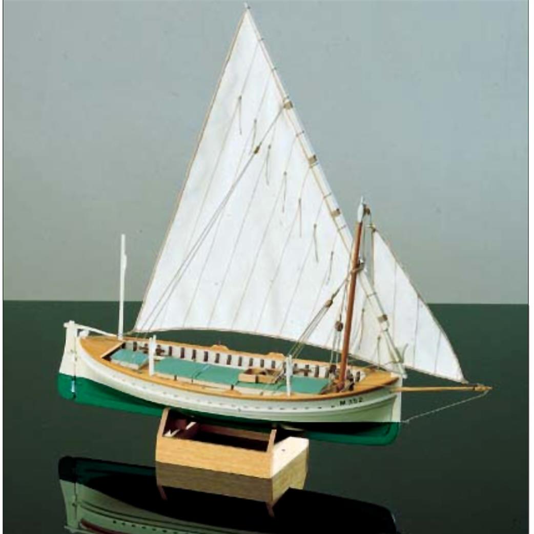 Corel 1/25 SM44  Llaut Spanish Fishing Boat