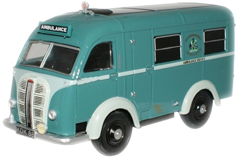 Oxford Diecast 1/76 76AK004 Austin Welfarer Nottingham Ambulance