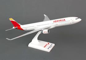 Skymarks 1/150 Iberia Airbus A330-300 Aircraft Model SKR836