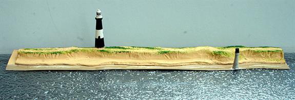 A 25cm long low relief model of the section of the Yorkshire spit with the lighthouse and former lighthouse by Coastlines CL-L08a. This model is 25.4 cm (10") long but can be extended at either or both ends using Sandy Shores A module.