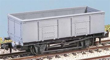 Introduced in 1924, and part of GWR’s drive to use higher capacity wagons. Known as ‘Pole’ wagons (diagram N24) after the company’s General Manager. These finely moulded plastic wagon kits come complete with pin point axle wheels.Formerly Parkside N gauge kit PN05 this kit has been merged with the Peco range of wagon kits.
