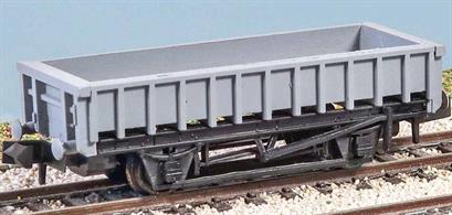 Built in 1989-1991 on ex hopper chassis, 400 clam wagons carry mainly waste ballast. These finely moulded plastic wagon kits come complete with pin point axle wheels.Formerly Parkside N gauge kit PN09 this kit has been merged with the Peco range of wagon kits.