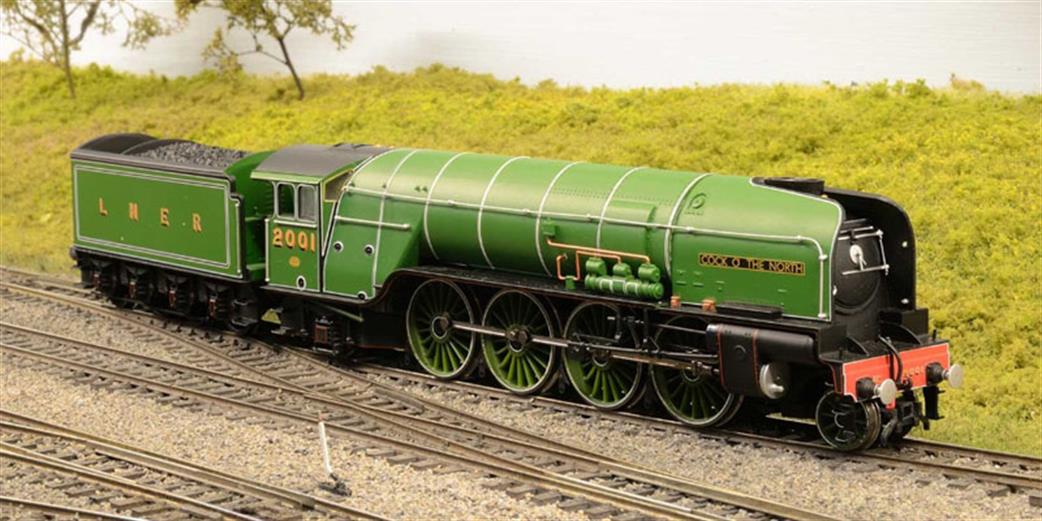 Hornby OO R3207 LNER 2001 Cock O The North Gresley Class P2 2-8-2 Mikado Type LNER Apple Green