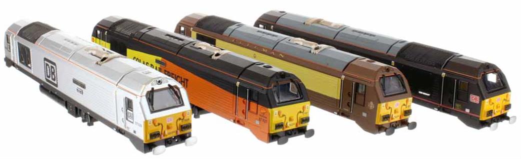 Dapol N 2D-010-010 Belmond British Pullman 67021 Class 67 Locomotive Pullman Umber & Cream