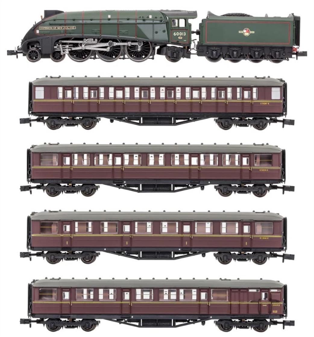 Dapol N 2S-008-018 BR Gresley Train Pack 60013 Dominion of New Zealand Lined Green Late Crest with 4 Gresley Coaches