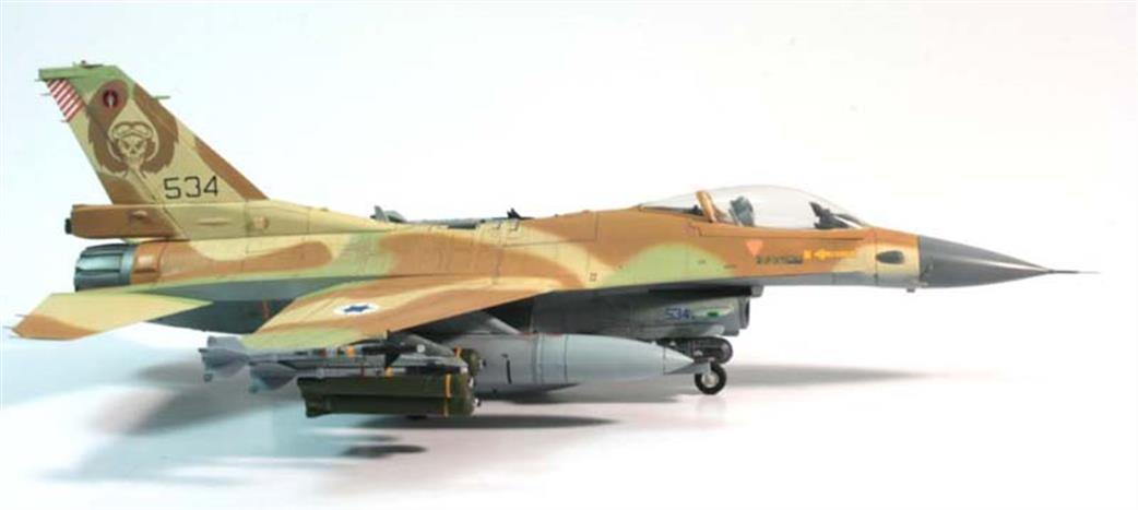 Kinetic Models 1/48 48012 F16C Block 40 Israeli Airforce Barak Plastic Kit