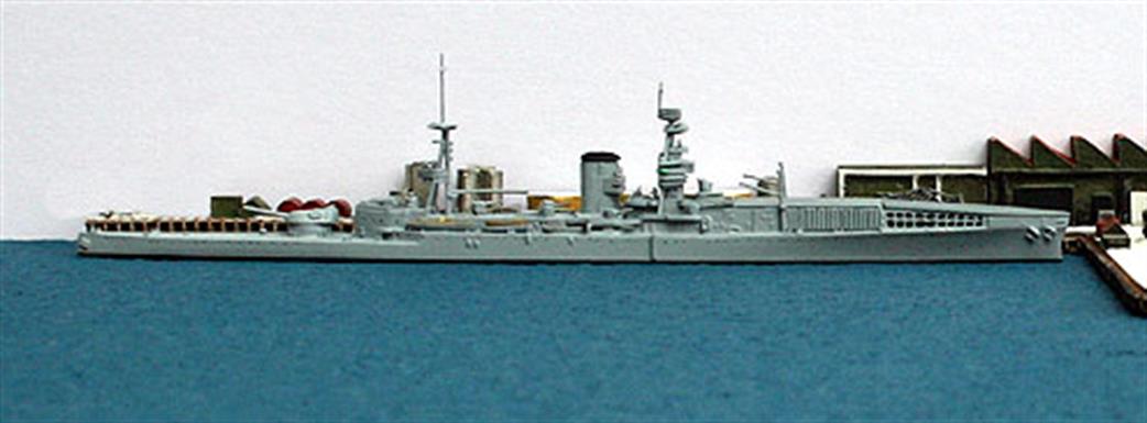 Navis Neptun 120N HMS Furious with flight deck and rear gun  1/1250