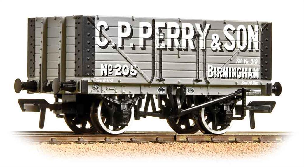 Bachmann OO 37-117 C P Perry 7 Plank Fixed End Open Wagon