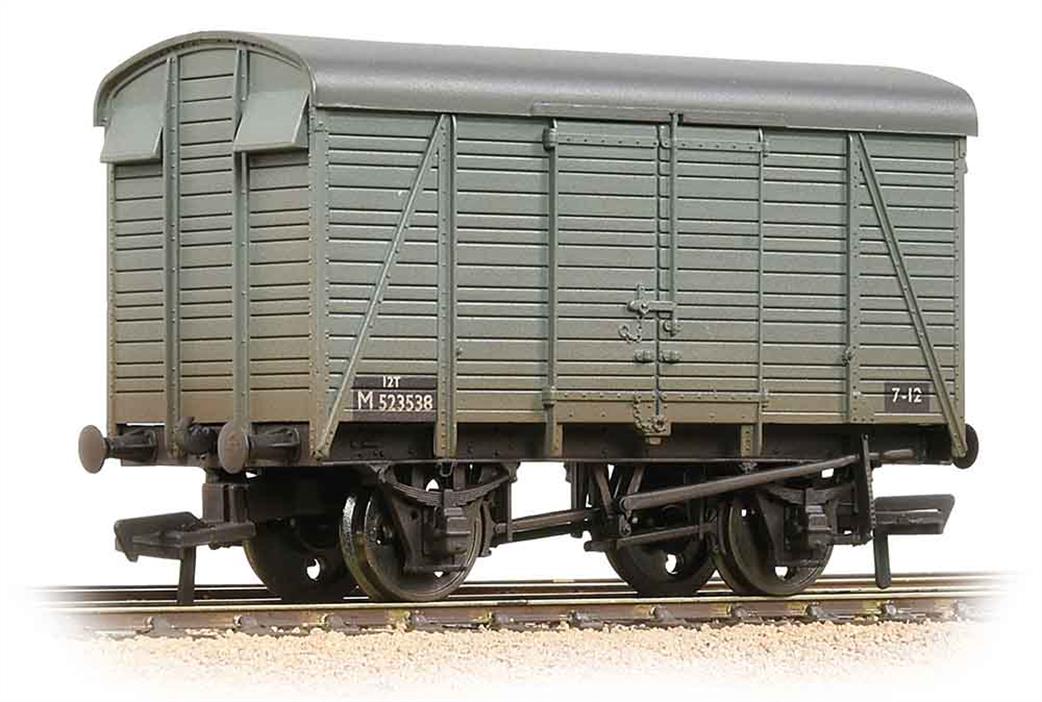 Bachmann OO 38-081C BR 12-Ton Southern 2+2 Planked Vent Van Grey Weathered