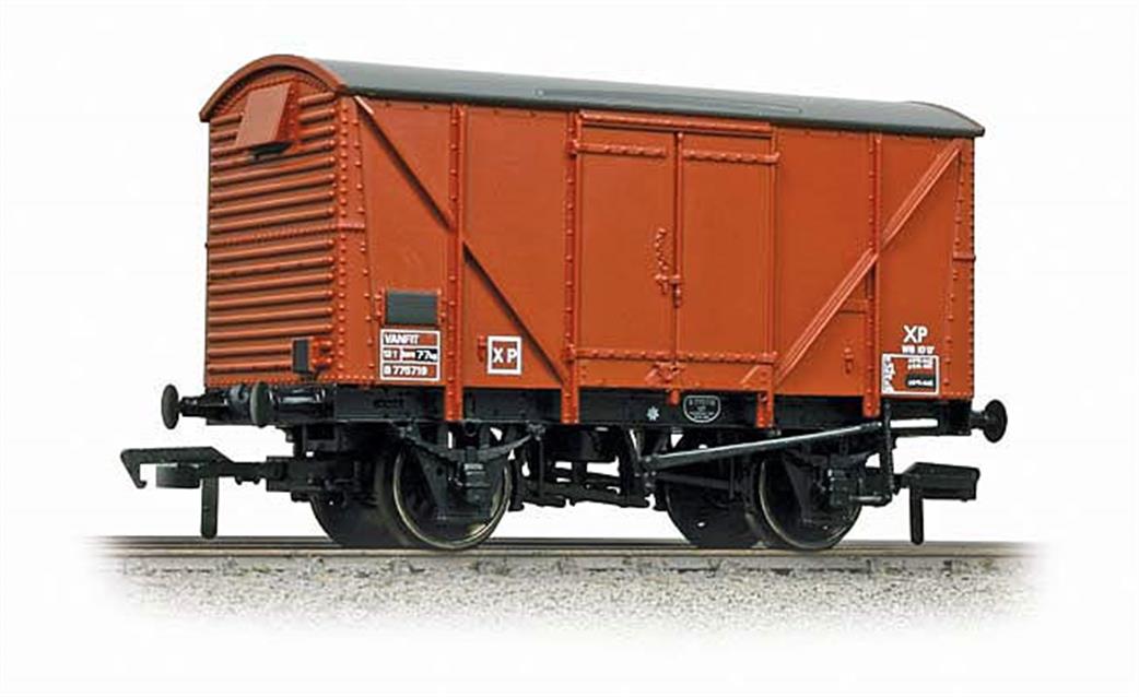Bachmann OO 38-171D BR 12 Ton Plywood Ventilated Box Van Bauxite Late