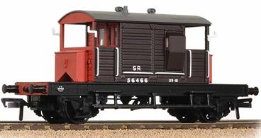 This model is painted in the Southern Railway goods brown livery with white roof and red painted ends.