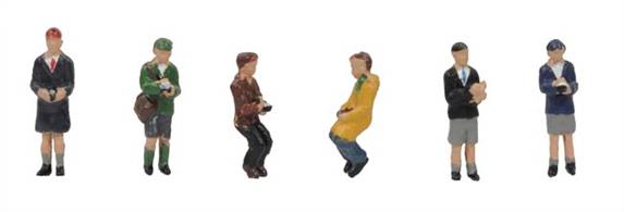 Graham Farish N Trainspotters 379-314Pack of trainspotter figures.