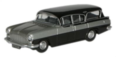Oxford Diecast 1/148 Silver Grey/Black Vauxhall Friary Estate NCFE004