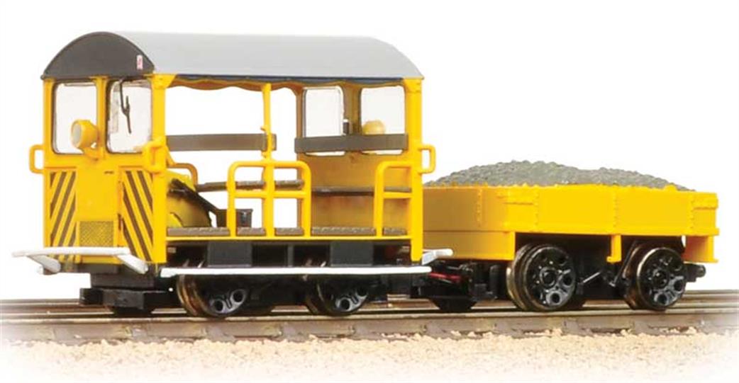 Bachmann OO 32-993 Wickham Type 27 Permanent Way Motor Trolley & Trailer Yellow with Wasp Stripes