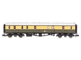 Detailed model of the GWR Collett design gangwayed full brake coach used for luggage on passenger trains and providing accommodation for the guard in express milk and parcels trains.Finished in  GWR chocolate and cream livery with city crests.
